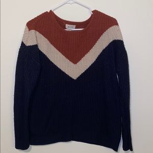 Chevron sweater size L
